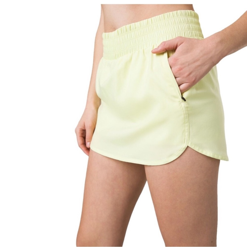 Prana Peak To Pavement Neon Yellow Skort Sz L NEW Activewear Athletic Outdoor‎